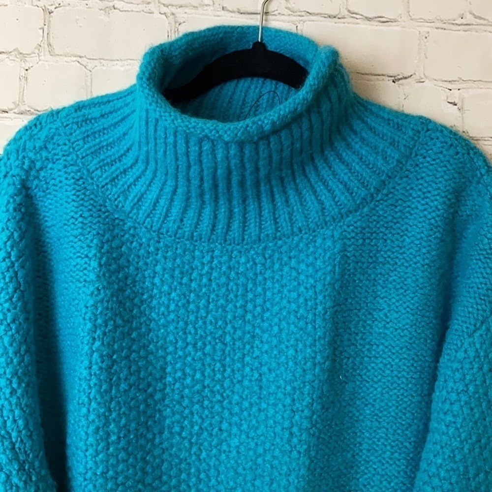 Mixed stitch chunky roll neck sweater - Picture 7 of 10